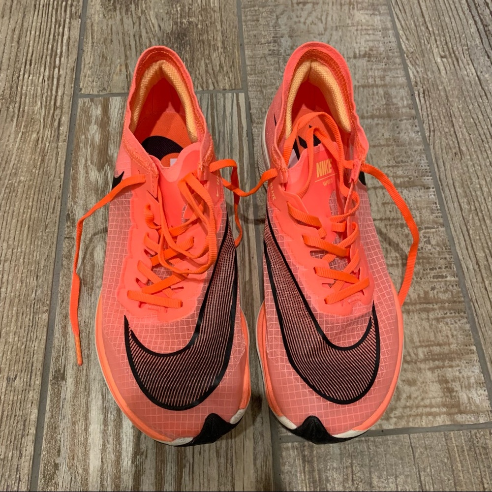 Nike Zoom X VaporFly Next %, Size 6